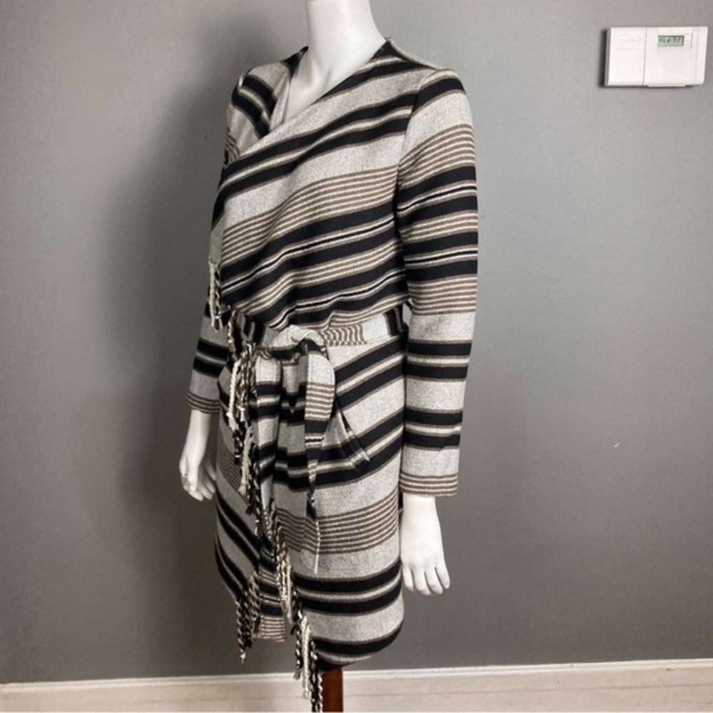 BB Dakota blanket coat size extra‎ small cardigan longline fringe belted wrap